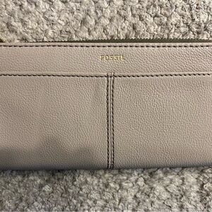 Fossil wallet